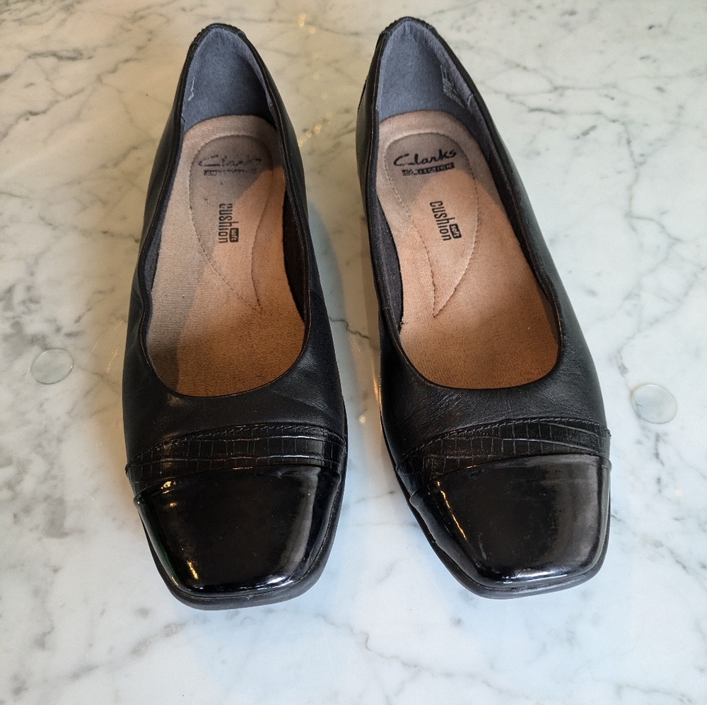 Clarks square ballet flats
